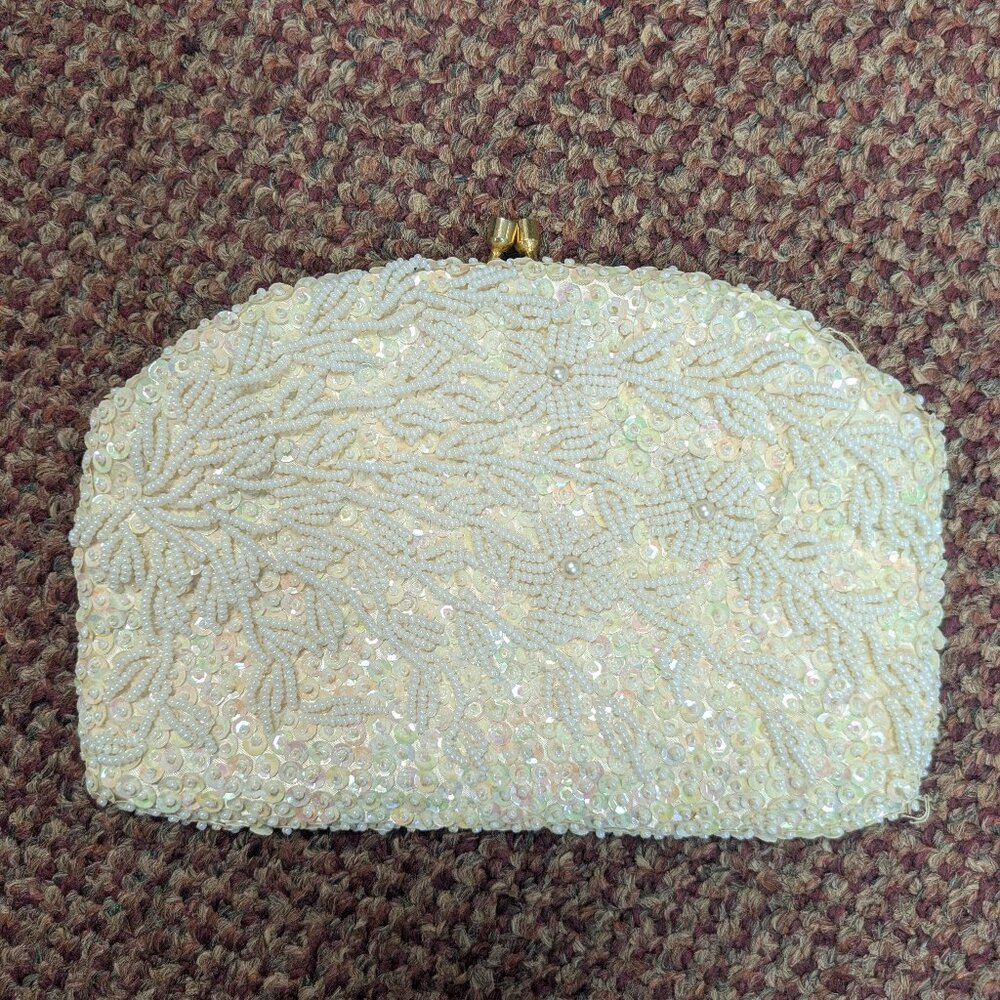 vintage white iridescent seed bead and sequin clutch purse